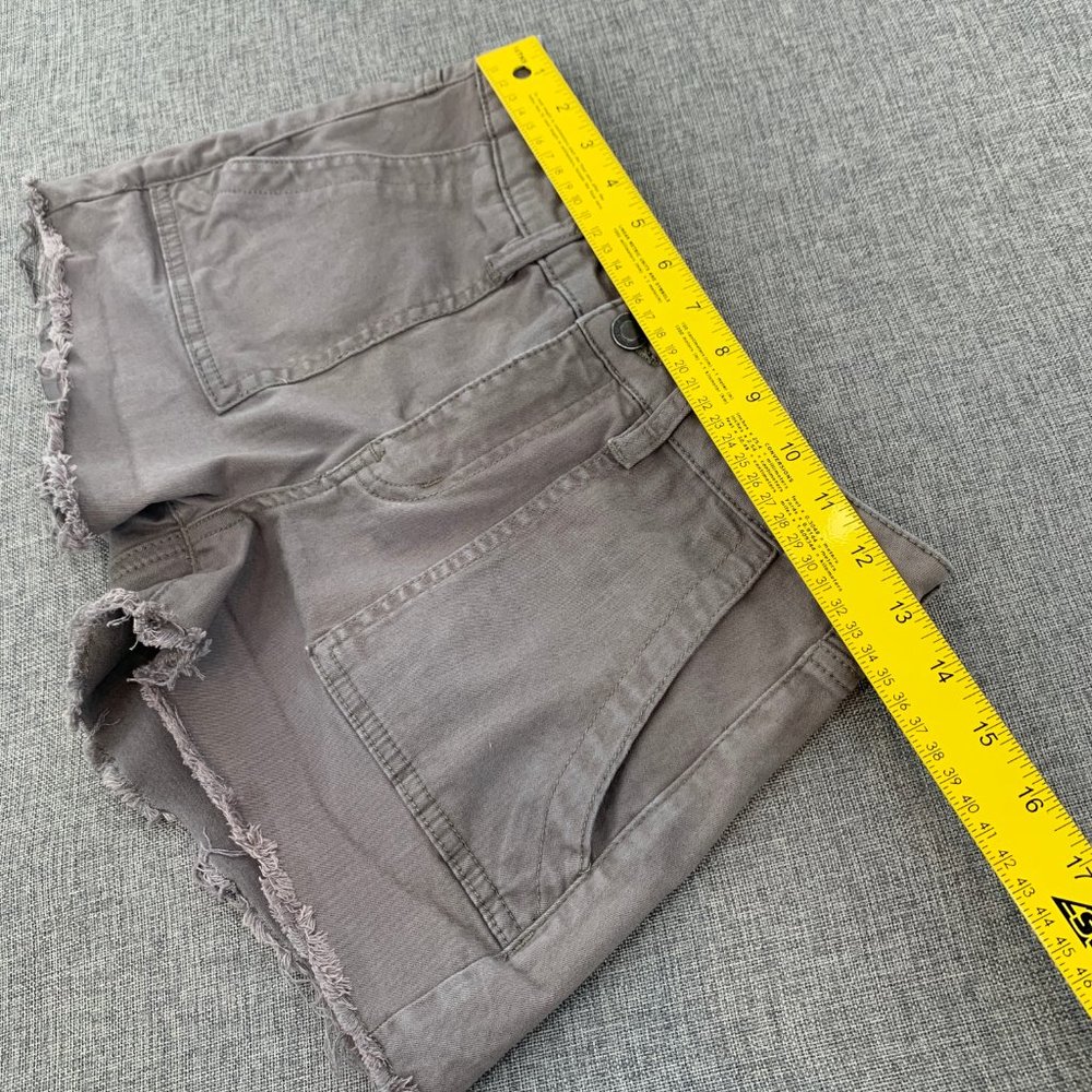 Cali 1850 Shorts Faded brown‎ Distressed Fringe Casual Wear Short Shorts Size 7 - Picture 9 of 11